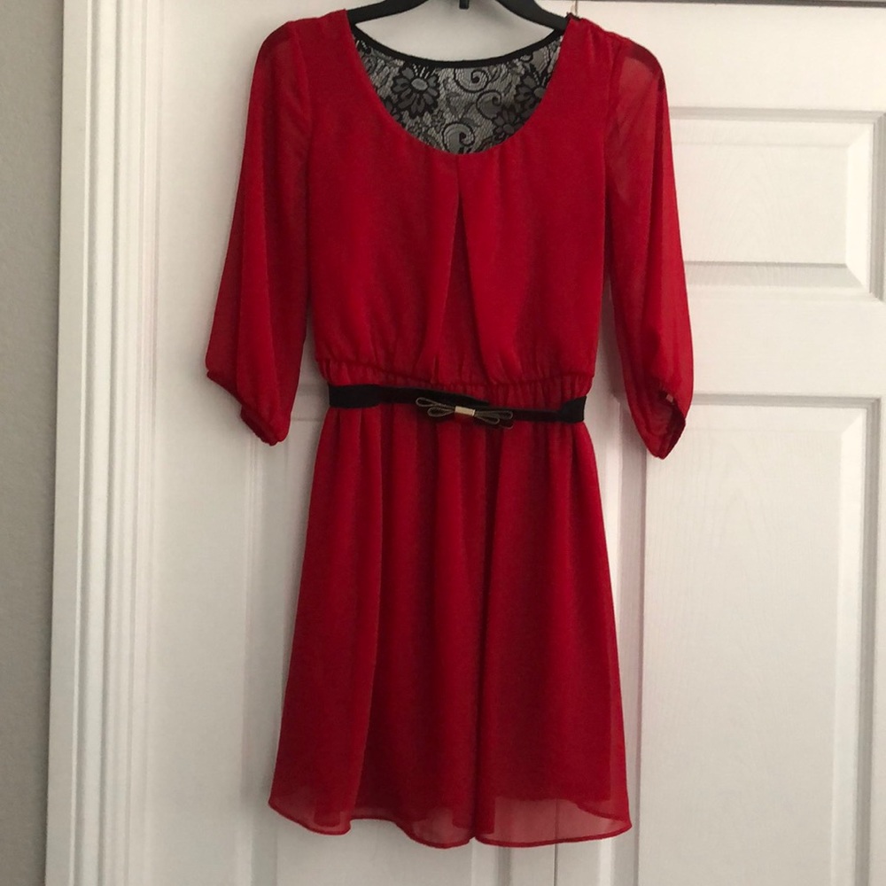 Red mid-sleeve dress